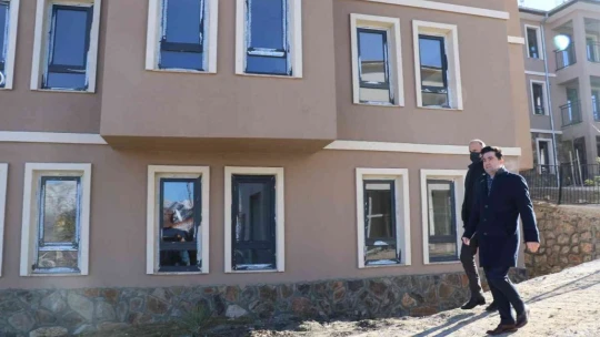 Sivrice'de 208 depremzede evlerine kavuştu