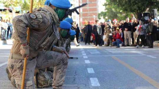Elazığ'da 29 Ekim Cumhuriyet Bayramında JÖH'lerin gösterisi nefes kesti