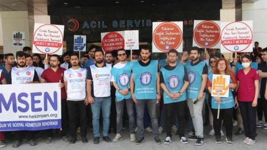 Elazığ'da 3 doktor darp edildi, meslektaşları olayı kınadı
