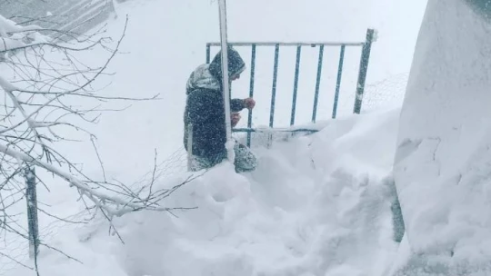 Elazığ'da 30 haneli köy, kar altında kaldı