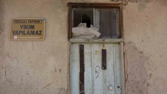 Elazığ'da 450 yılık tarihi konaklar depreme direniyor