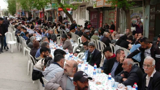 Elazığ'da 5 bin vatandaşın katılımıyla iftar programı düzenlendi