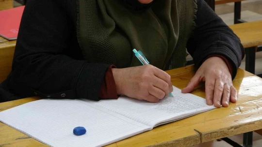Elazığ'da 512 kursta 8 bin vatandaş eğitim alıyor