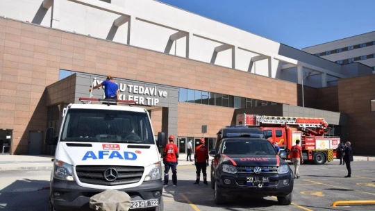 Elazığ'da 6.8'lik deprem tatbikatı gerçeğini aratmadı