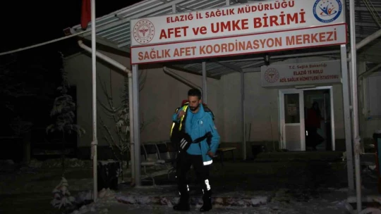 Elazığ'da 7 tim UMKE ve 112 ekibi Malatya ile Diyarbakır'a yönlendirildi