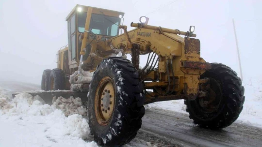 Elazığ'da 72 köy yolu ulaşıma kapandı