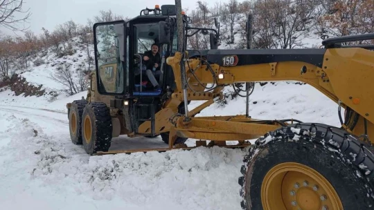 Elazığ'da 84 köy yolu ulaşıma kapandı