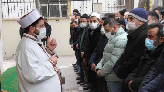 Elazığ'da ağabey ve kardeş 2 saat arayla hayatını kaybetti