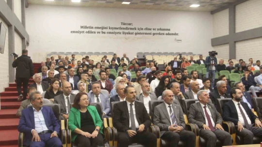 Elazığ'da Akıllı Şehirler ve Akıllı Belediyecilik Uygulamaları Paneli düzenlendi