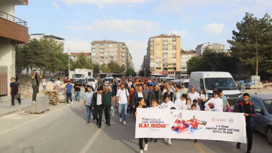 Elazığ'da Amatör Spor Haftası kortej yürüyüşüyle başladı