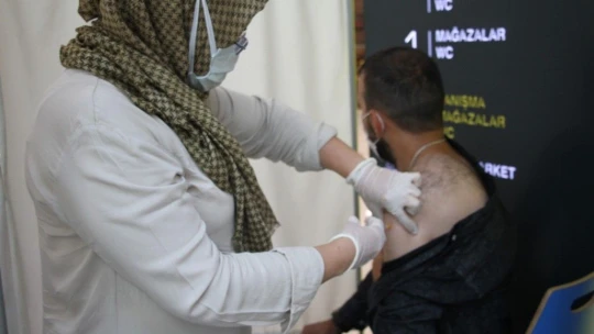 Elazığ'da Covit19 Aşısı İçin Standlar Kuruldu