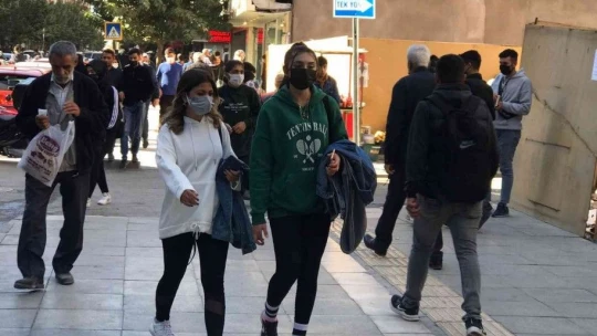 Elazığ'da aşılamada yükseliş, vaka sayılarında da düşüş sürüyor