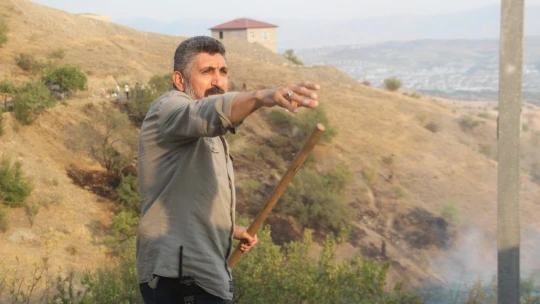 Elazığ'da bahçe yangınında 20 dönüm alan zarar gördü