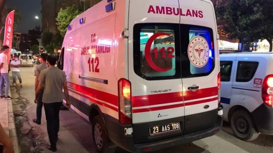 Elazığ'da bıçaklı kavga: 2 yaralı