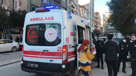 Elazığ'da bıçaklı kavga: 2 yaralı