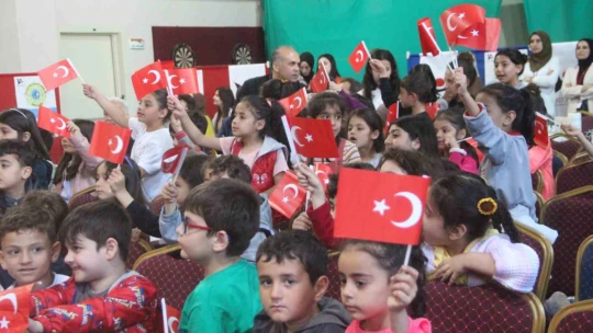 Elazığ'da bilim şenliği renkli görüntüler oluşturdu