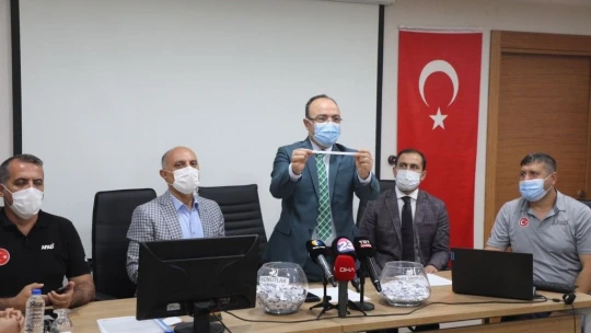 Elazığ'da Bin 80 Depremzede Daha Evlerine Kavuştu