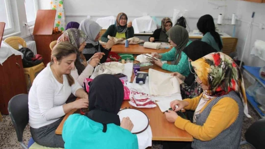 Elazığ'da bir yılda 50 bin kişiye kurs verildi