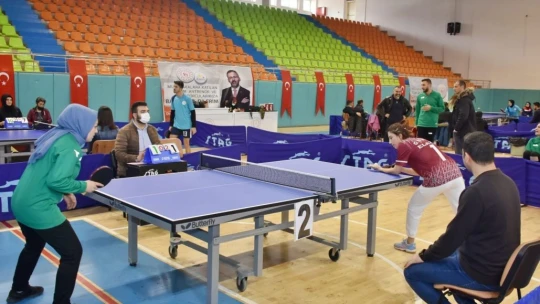 Elazığ'da Bölgesel Masa Tenisi Turnuvası sona erdi