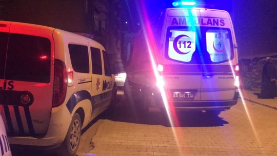 Elazığ'da cami avlusunda erkek cesedi bulundu