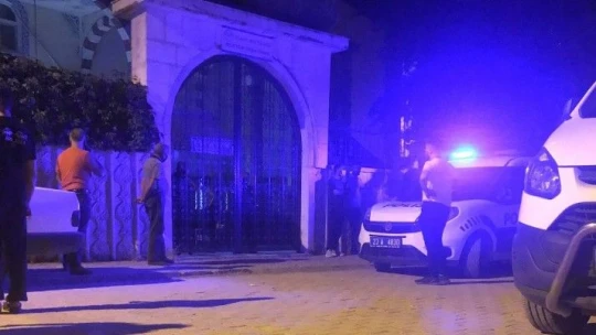 Elazığ'da cami avlusunda erkek cesedi bulundu