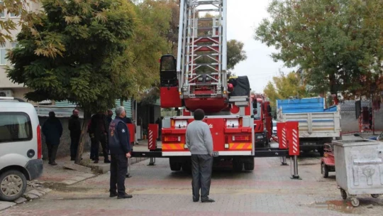 Elazığ'da çatı yangını korkuttu