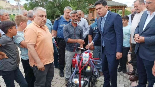 Elazığ'da çiftçilere 385 adet süt sağım makinesi dağıtıldı