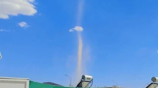 Elazığ'da çıkan hortum korkuttu