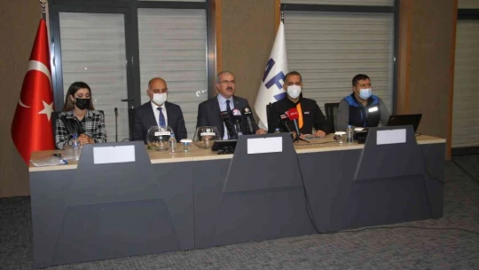 Elazığ'da deprem konutları hak sahiplerine teslim edilmeye devam ediyor