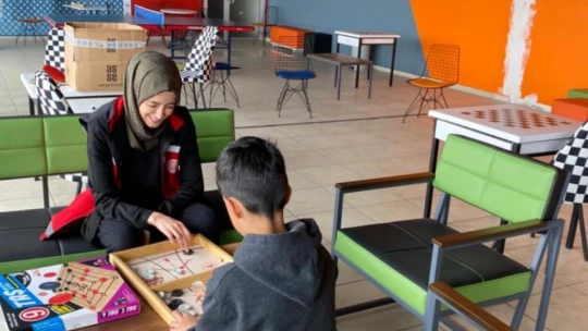 Elazığ'da depremzede çocuklara yönelik etkinlikler sürüyor
