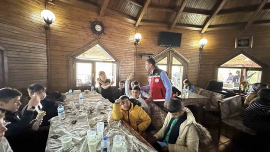 Elazığ'da depremzede çocuklara doğal terapi