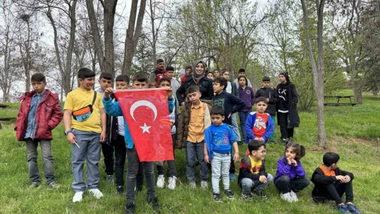 Elazığ'da depremzede çocuklara doğal terapi