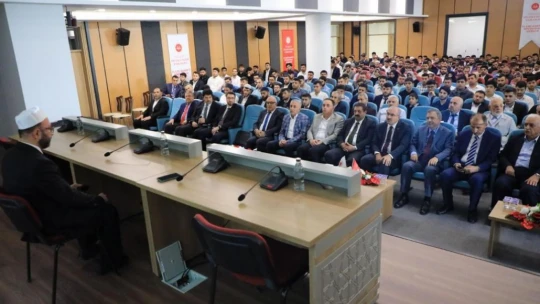Elazığ'da din görevlilerinin meslek eğitimi başladı