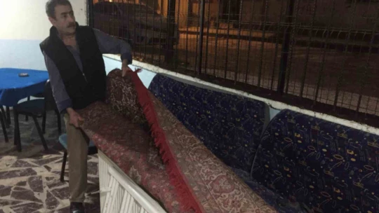 Elazığ'da dolu yağışı etkili oldu, iş yerlerini su bastı