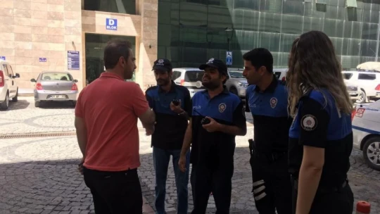 Elazığ'da engelli 2 gencin polislik hayali gerçek oldu