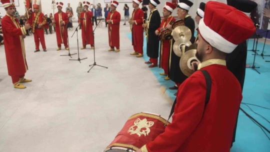Elazığ'da engelli bireyler doyasıya eğlendi