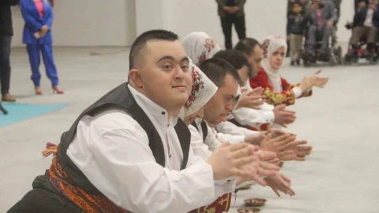Elazığ'da engelli bireyler doyasıya eğlendi