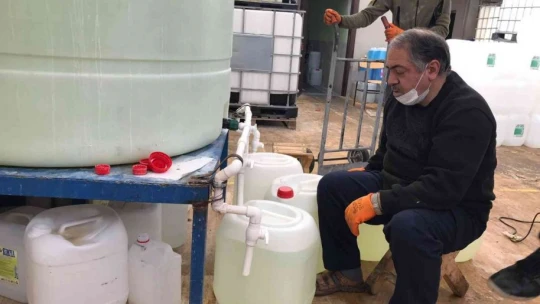 Elazığ'da fabrika gibi okul: Öğretmen ve öğrenciler el ele verdi hijyen malzemesi üreterek 3 milyon lira ciroya ulaşıldı