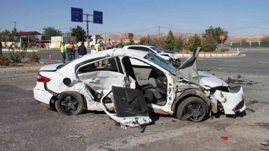 Elazığ'da feci kaza: 7 yaralı