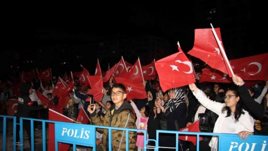 Elazığ'da fener alayı yürüyüşü düzenlendi
