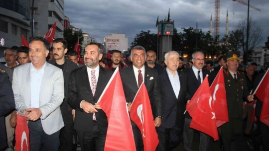 Elazığ'da fener alayı yürüyüşü düzenlendi