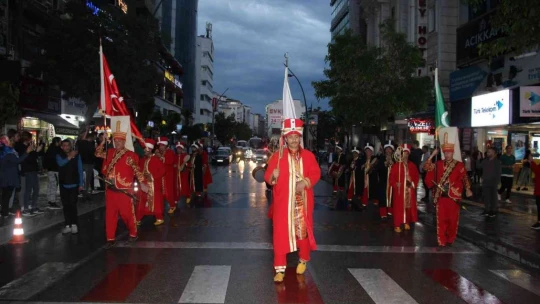 Elazığ'da fener alayı yürüyüşü düzenlendi