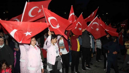 Elazığ'da fener alayı yürüyüşü düzenlendi