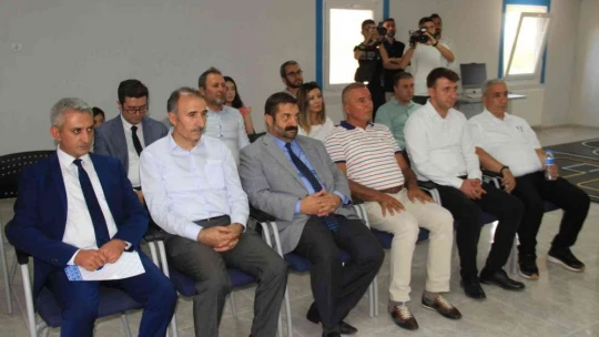 Elazığ'da Fırat'ın Çocukları İçin Teknoloji ve Yetkinlik Merkezi açıldı