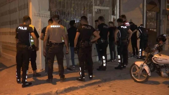 Elazığ'da gece yarısı 'Dar Bölge Uygulaması' yapıldı