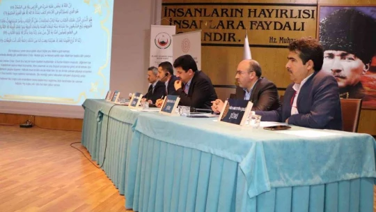Elazığ'da Genç Sada Kur'an-ı Kerim'i Güzel Okuma Yarışması
