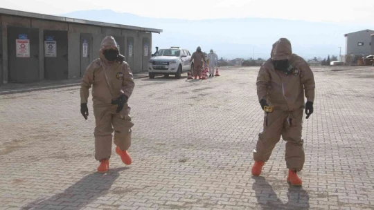 Elazığ'da gerçeği aratmayan deprem ve yangın tatbikatı