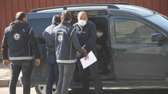 Elazığ'da göçmen kaçakçılarına operasyon: 5 gözaltı