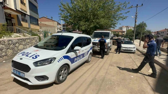 Elazığ'da göçük altında kalan işçi ekipler tarafından kurtarıldı