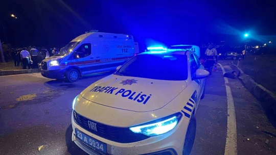 Elazığ'da hafif ticari araç ile otomobil çarpıştı: 2 yaralı
